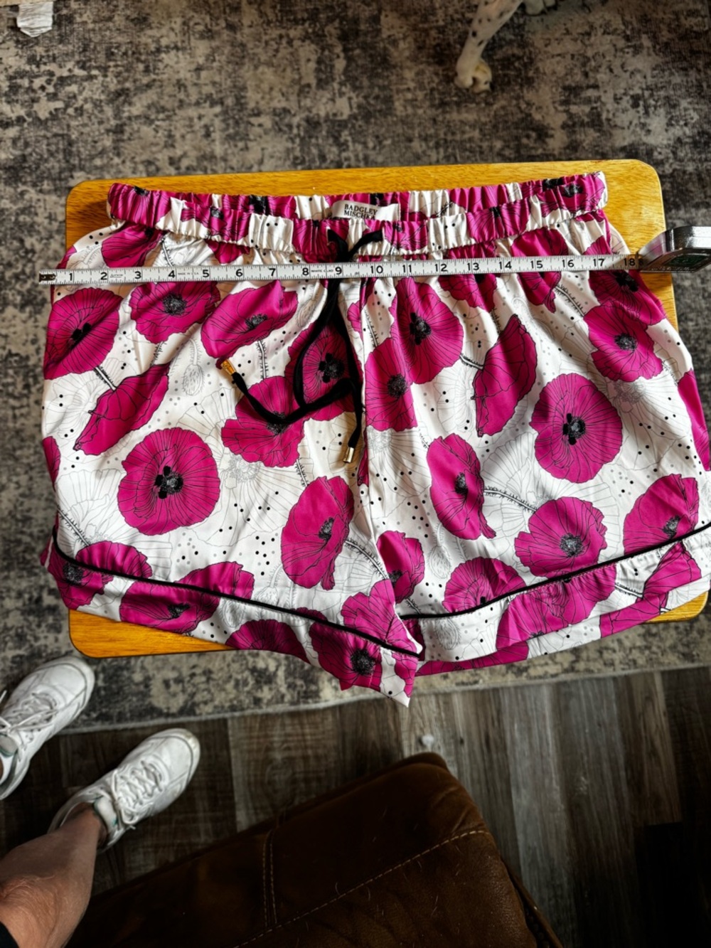 Badgley Mischka Pajama short set White / Pink Floral Print NWT . - Picture 9 of 16